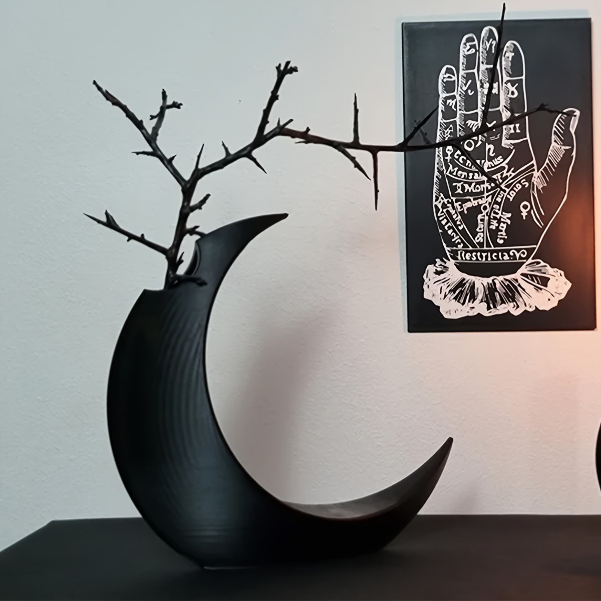 Two fashionable moon-style vas - Home Office For Two avis et prix
